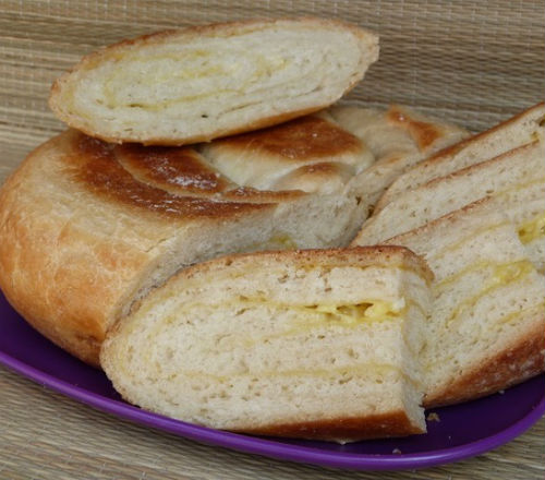Хлеб с чесноком и сыром в мультиварке: рецепт с фото
