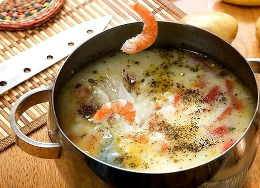 Густой сливочный суп «Дары моря» в мультиварке: рецепт с фото